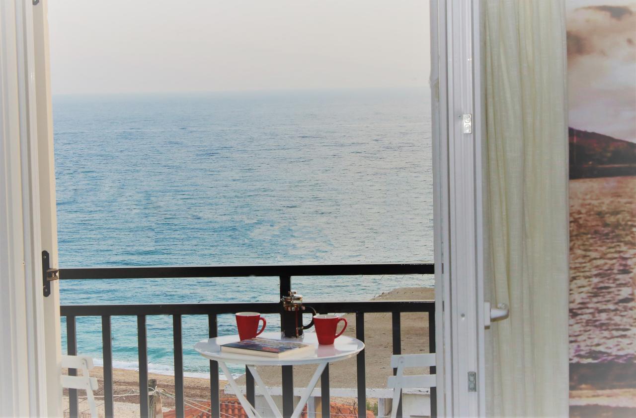 Sappho Plomari Aparthotel ภายนอก รูปภาพ